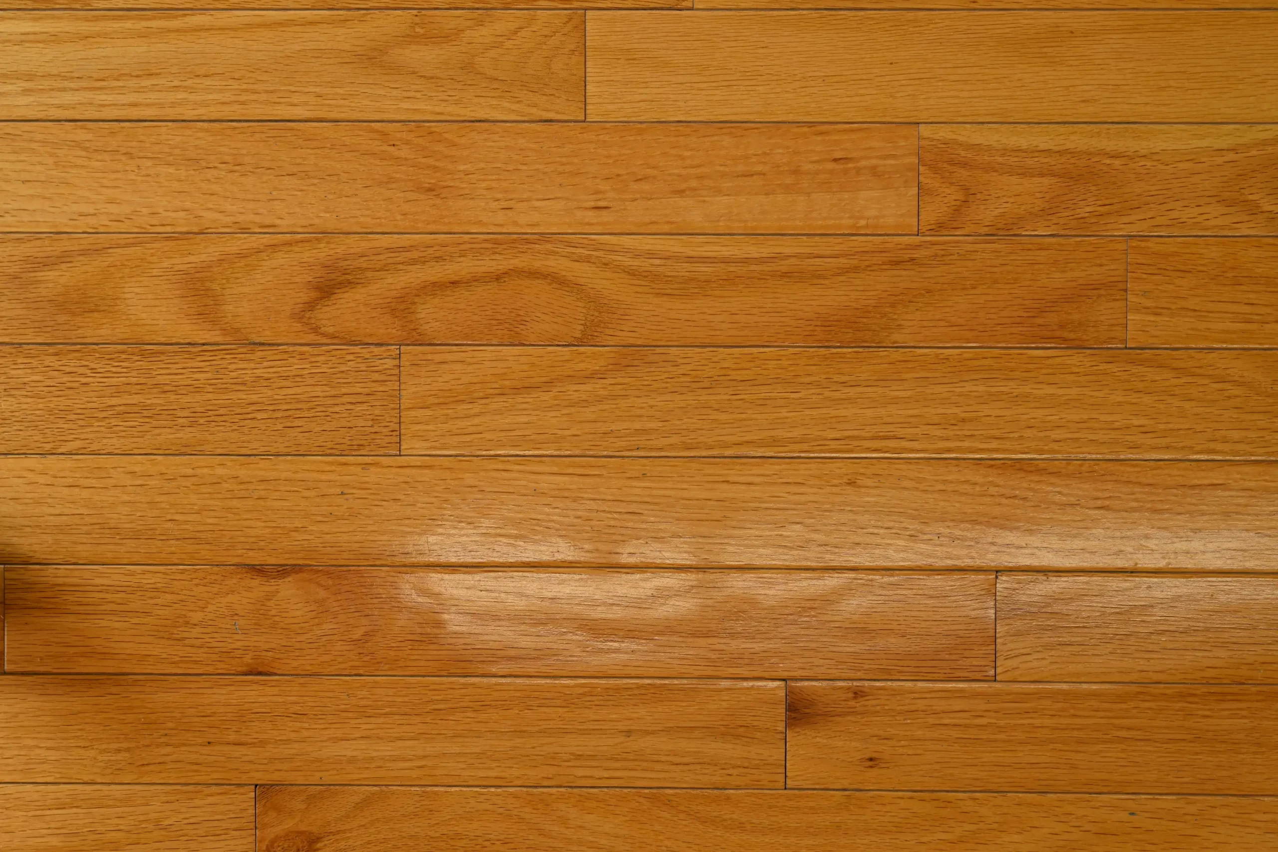 Golden Red Oak Choice grade Golden Red Oak prefinished hardwood flooring featuring micro-bevel edges.